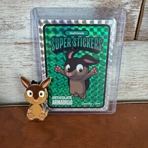 SEE PHOTOS Veefriends Road to Veecon Articulate Armadillo Green Ice Sticker+Pin